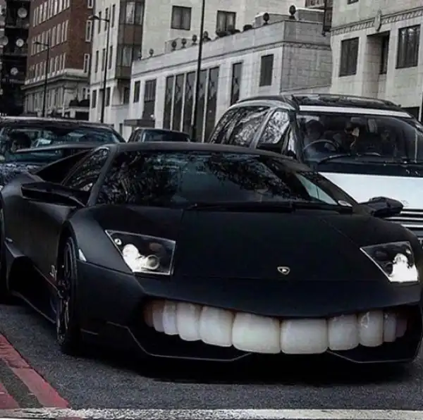 Check out the bizzarre face 50Cent gave his car